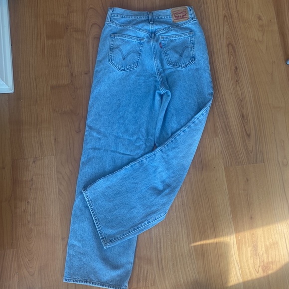 LEVI'S HIGH WAISTED STRAIGHT JEAN - JOE
STONED - Picture 5 of 6